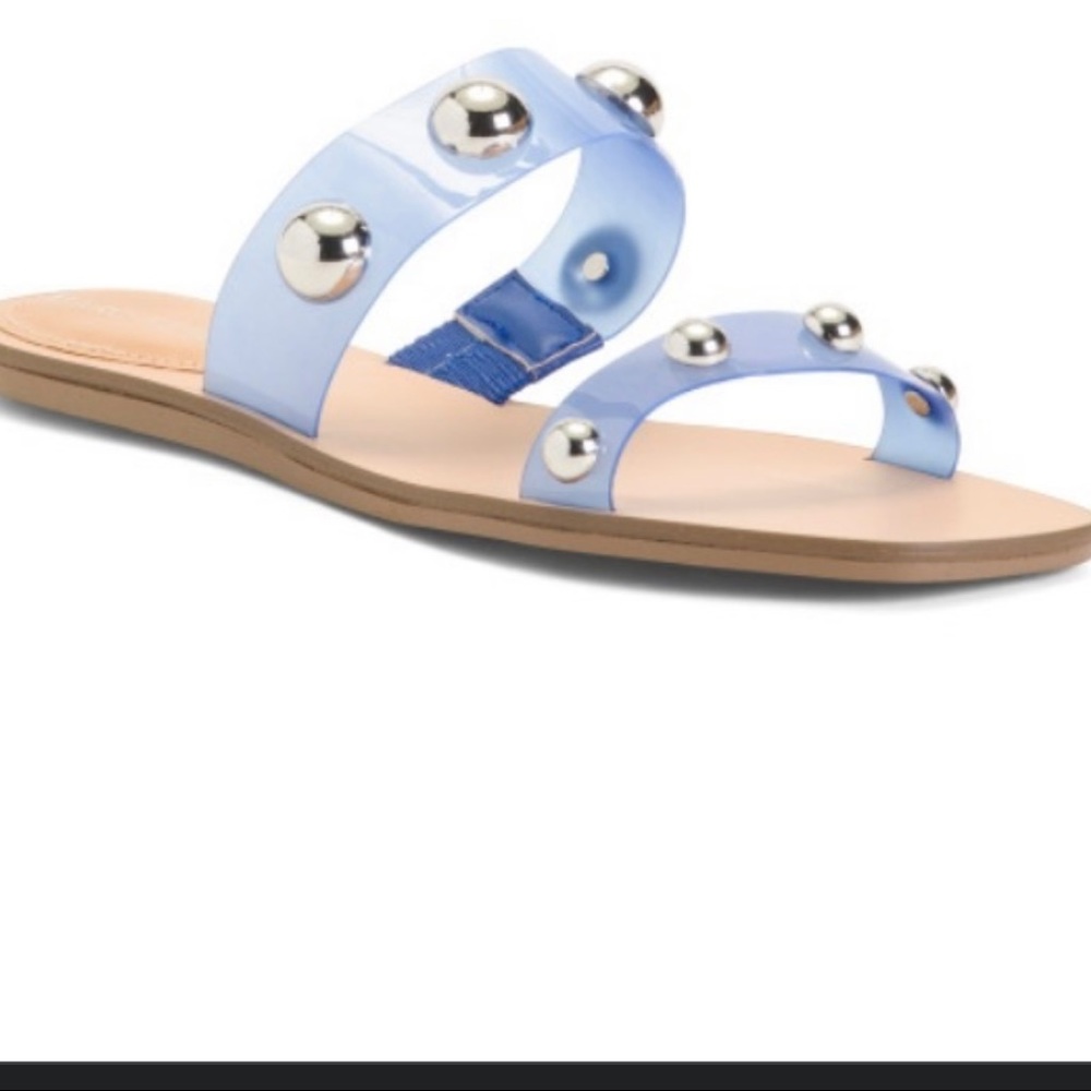 New in Box Marc Fisher Open Toe Beige / Blue Studded Flat Sandals Women’s Size 8